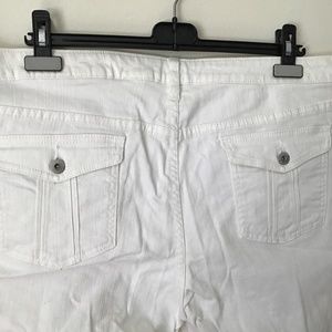 Liz Claiborne White Women Jeans